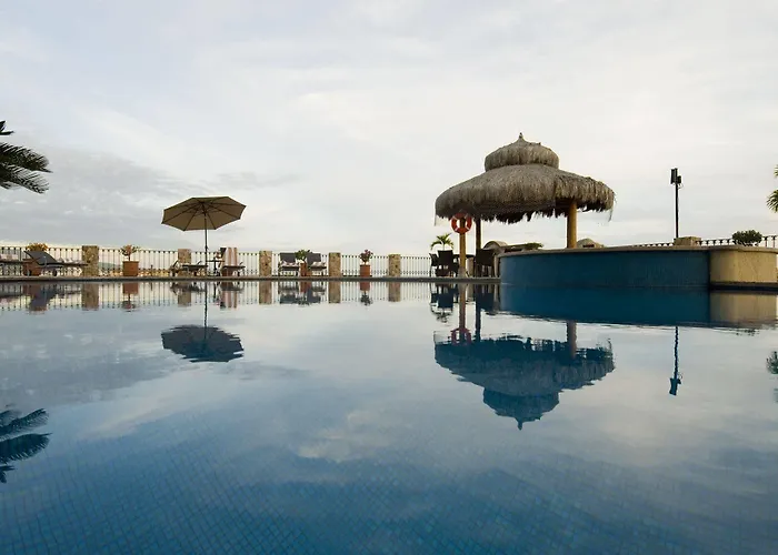 Apartahotel La Vista Luxury Villas At Pedregal 3*